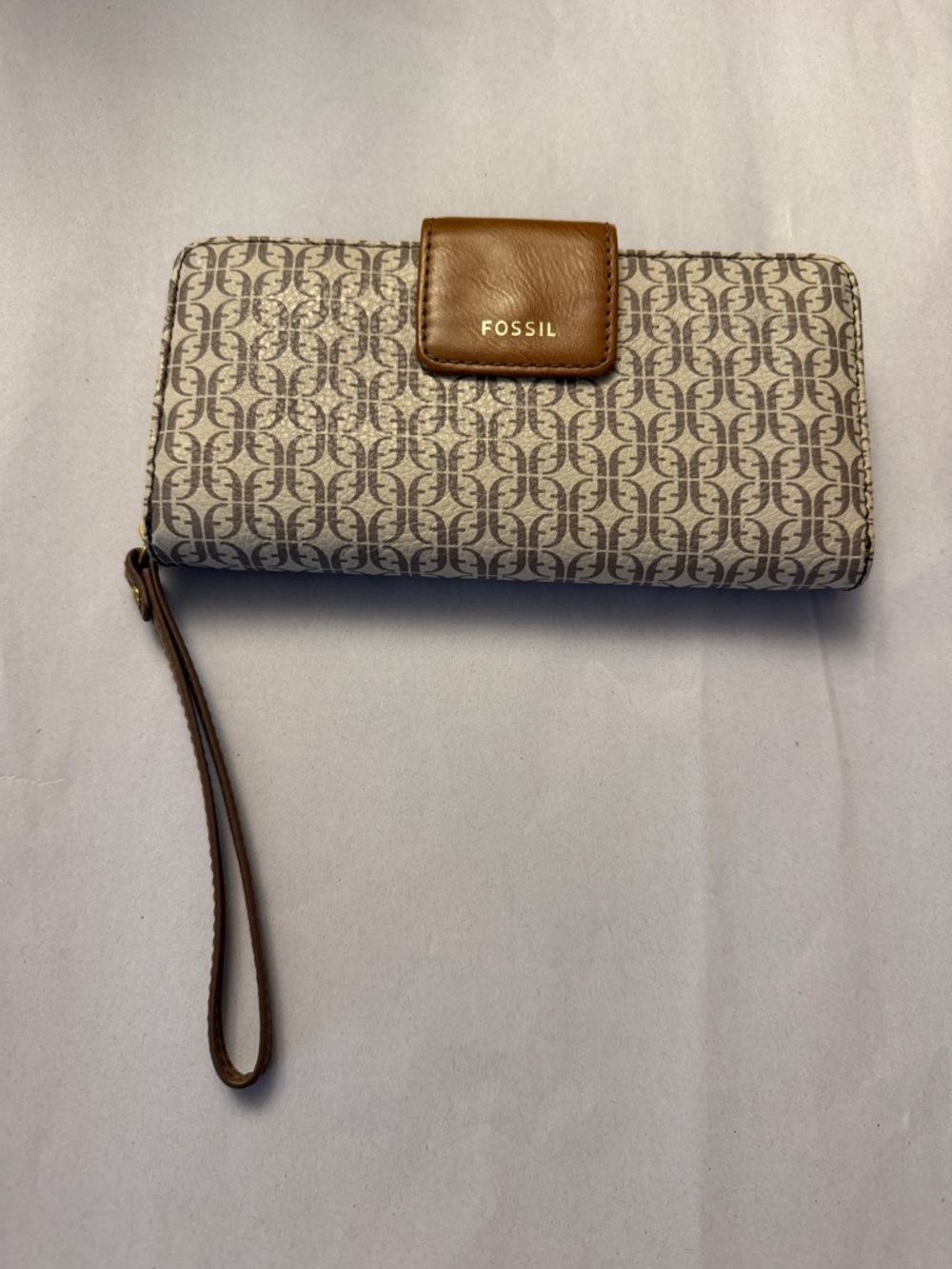 Fossil Beige Canvas Signature Wristlet with Brown Trim